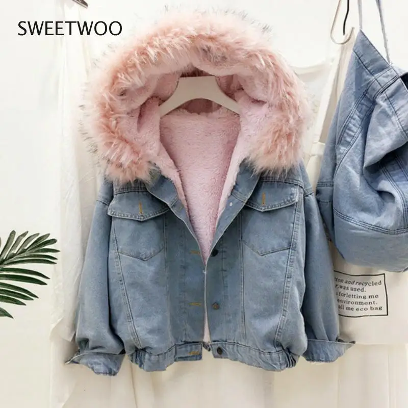 2022 Big Faux Fur Collar Denim Jacket Women Winter Hooded Warm Jean Jacket Student Basic Short Parkas Female Bomber Coat Tide