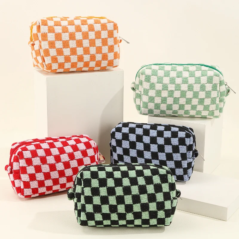 

New Colorful Checkerboard Plush Makeup Bag Large Capacity Storage Bag Women Clutch Cosmetic Organizer Portable Toiletries Bag