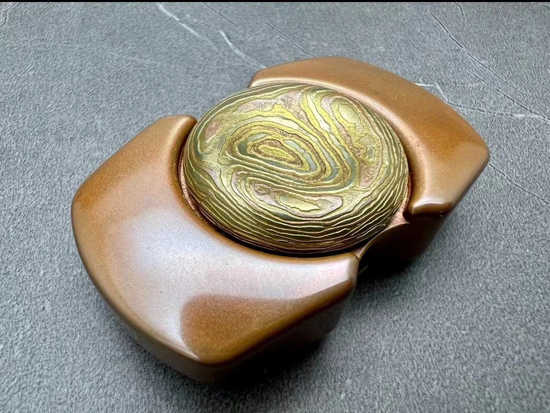 Arctic Craftsman Dark Full Gyro EDC конденсирует время бронзовой лошади