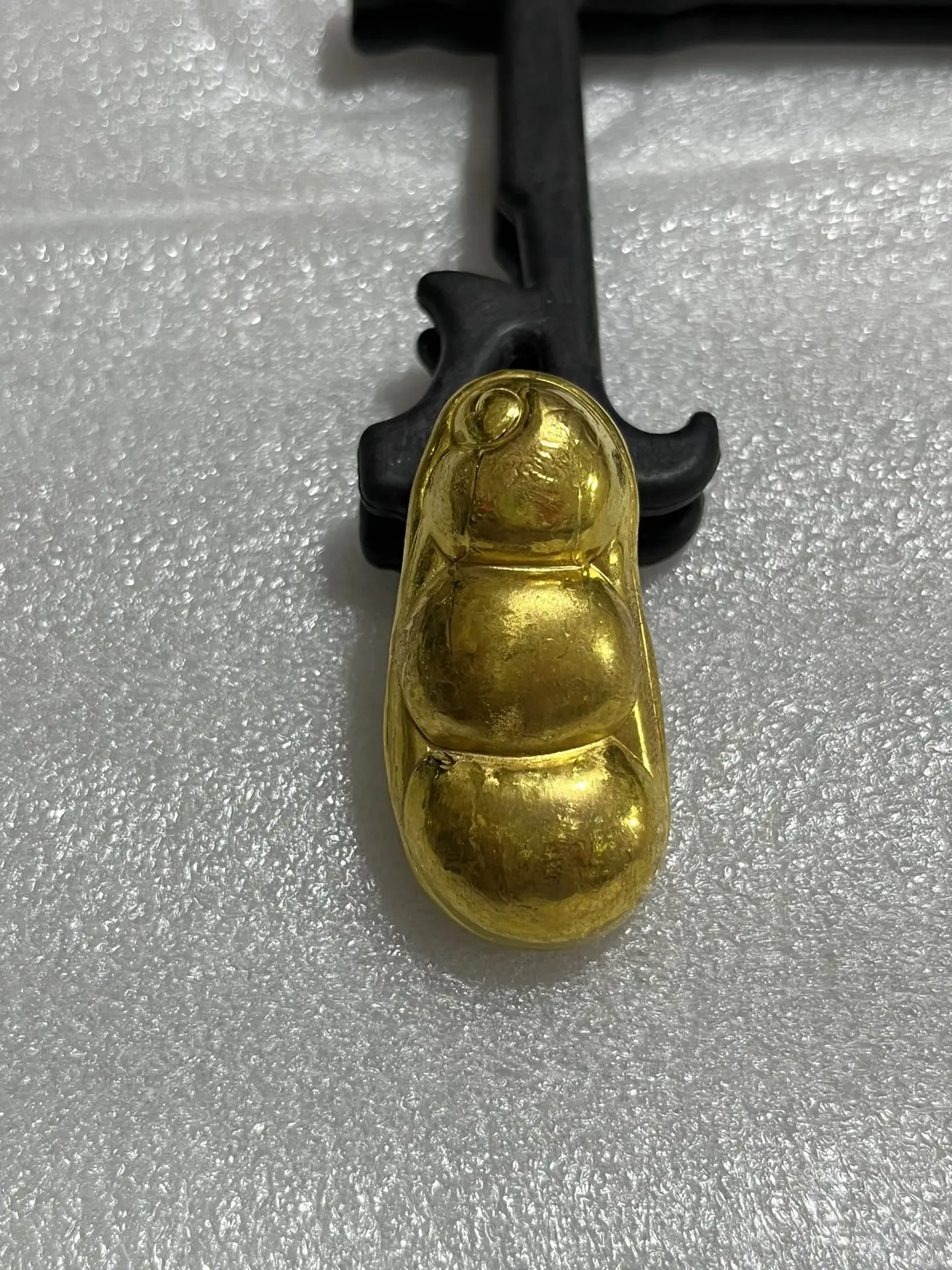 

Lmitation Daqing Pea Gold Ingot Decoration
