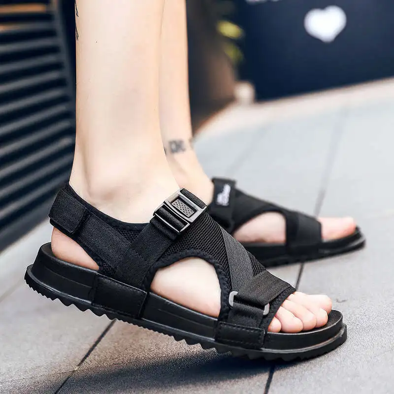 

British Style Flat Sandals Gold Men's Leather Slippers International Brand Men's Summer Shoes Anti-Slip Men's Sneakers Tennis