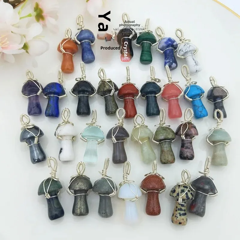 Подвеска в виде гриба из натурального хрусталя серебряная проволока ручной