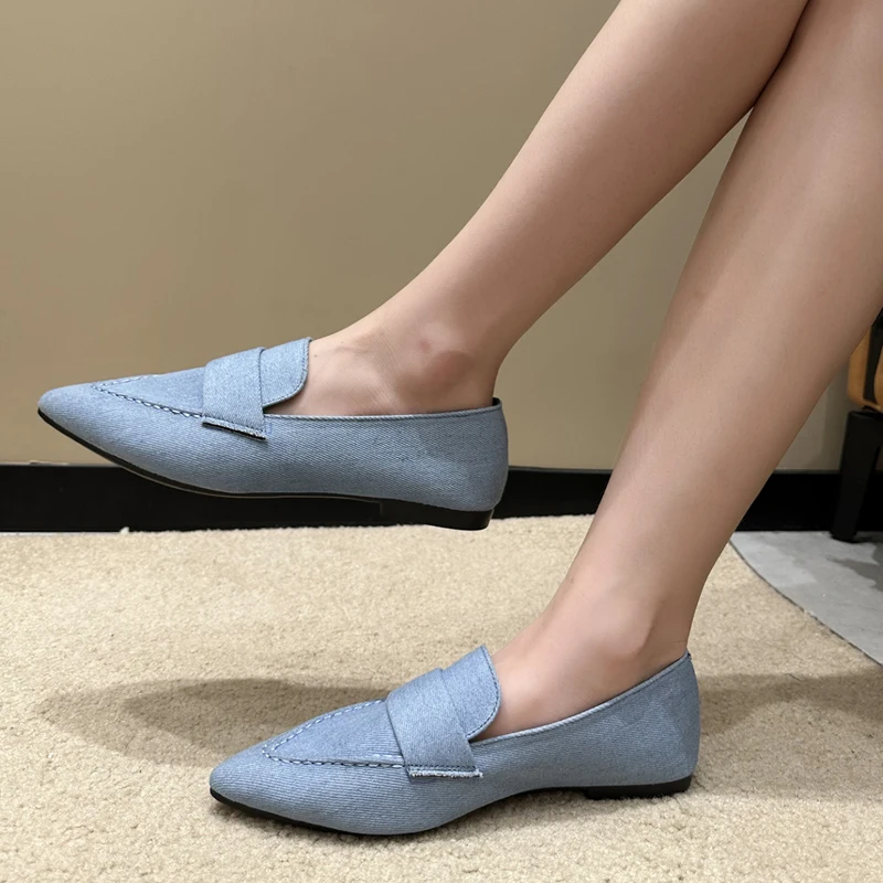 Denim Shoes Woman Fashion Pointed Toe Moccasins Ladies Blue Canvas Flat Loafers Plus Size