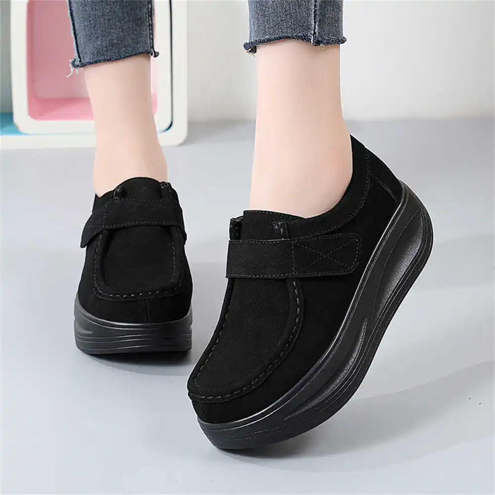 

Женские прозрачные кроссовки mocasins на тонком каблуке, Высококачественная Красивая спортивная обувь для скейтборда, повседневные Высококач...