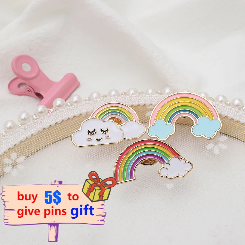 Эмалированная брошь для одежды с изображением радужных облаков темно-белого