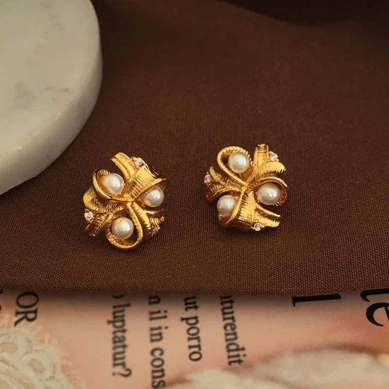 

VintageS925 Silver Needle Geometric Stereo Earings Copper Plated Gold Earrings Retro Temperament Pearl Earrings