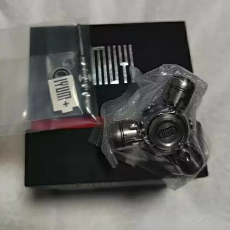 

Second-Hand out-of-Print Space-Time Bomb Nest Gyro Stainless Steel Material Normal Use Traces Complete Packaging