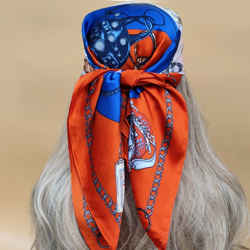 

Роскошный дизайнерский Шелковый Хиджаб 70x70 см женский 2023 Яркий Модный пляжный квадратный платок на все четыре сезона новые шарфы