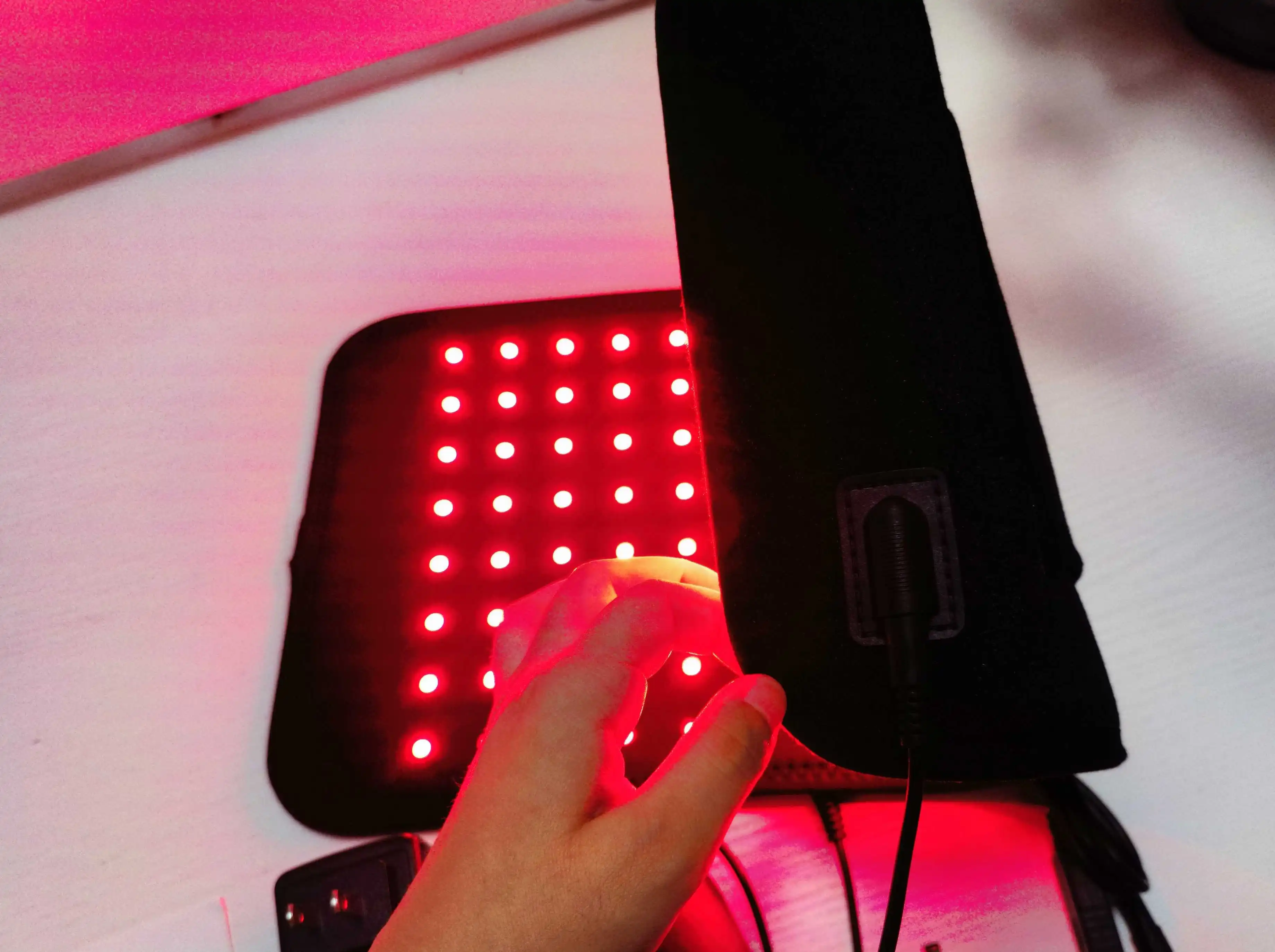 Новое поступление 2024 Силиконовый красный фоторемень нм