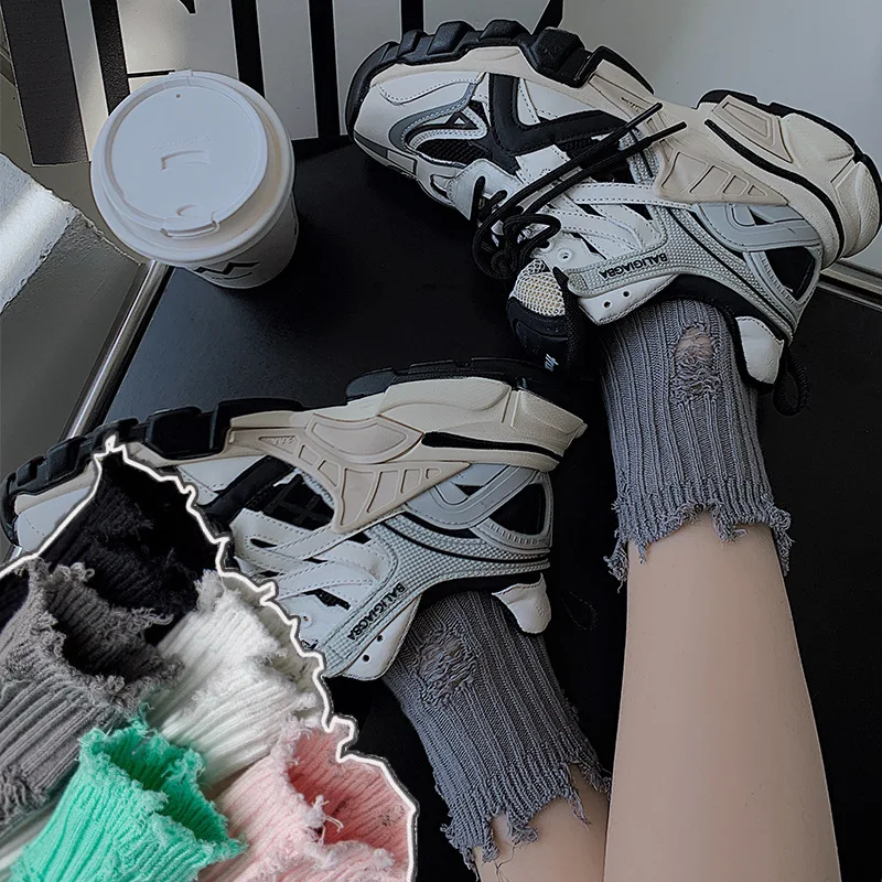 

Женские носки с дырками, модные однотонные простые носки на весну и осень, новинка, спортивные носки средней длины, модные хлопковые носки