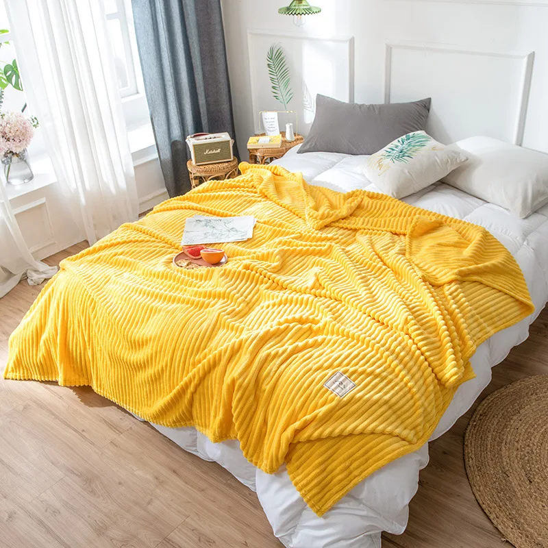 

thickened blanket quilt magic fleece blanket single dormitory towel summer coral fleece air conditioner nap blanket
