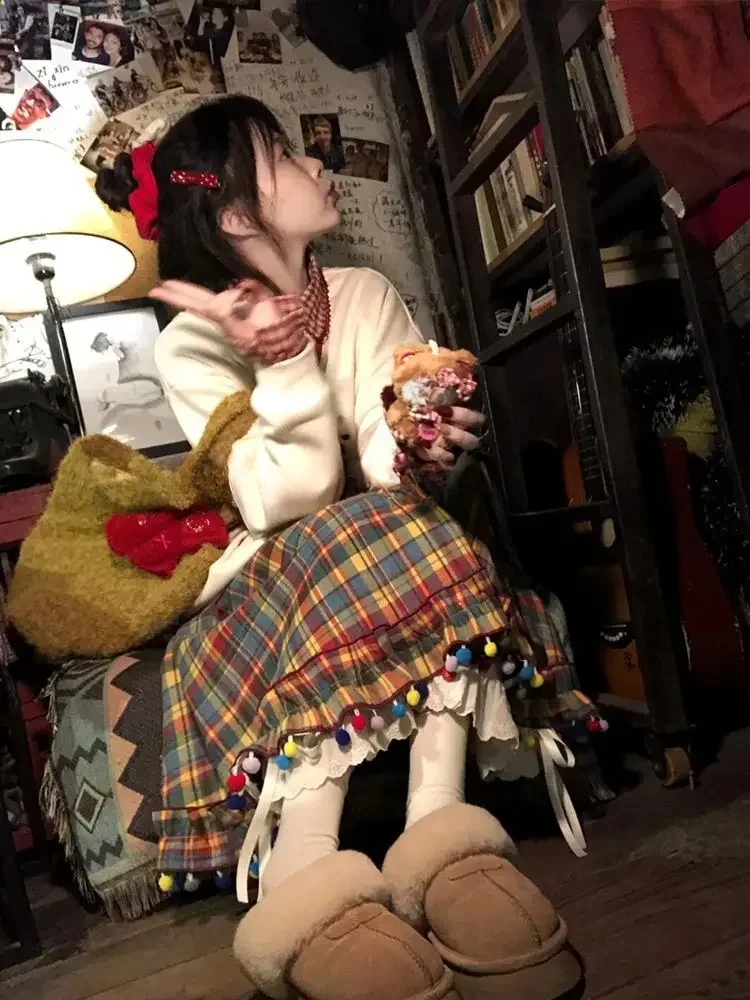 Фото Kawaii винтажная милая клетчатая юбка трапециевидной формы, женская дизайнерская шикарная лоскутная юбка с эластичной резинкой на талии, женская модная красивая свободная юбка Y2k №3