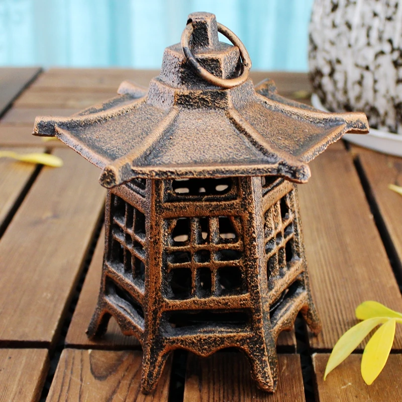 

Vintage Cast Iron Pagoda Lantern Lamp Candle Holder Hanging Garden Lantern Home Garden Decorations