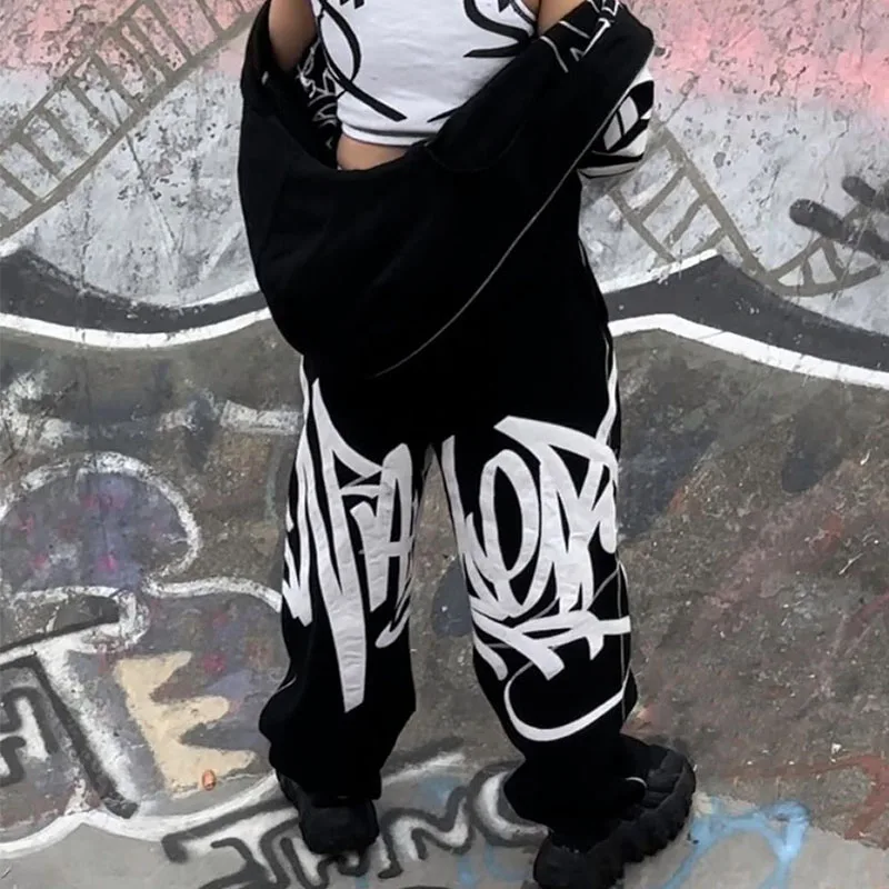 Женский Повседневный костюм с капюшоном куртка принтом и эластичные штаны на