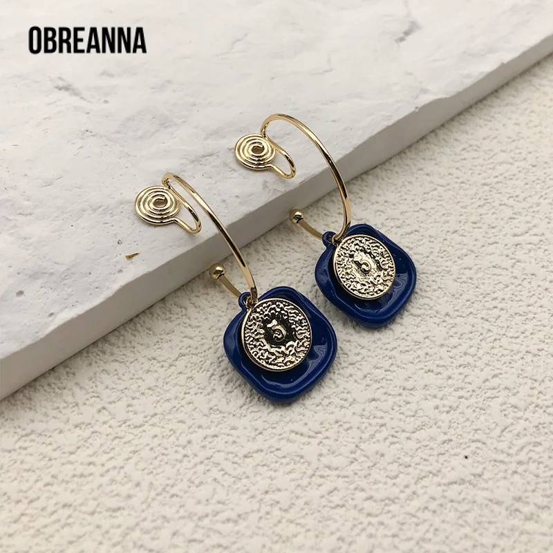 

Французские классические серьги-гвоздики, художественные Модные Недорогие Роскошные серьги в стиле ретро для женщин, оптовая продажа ювелирных аксессуаров