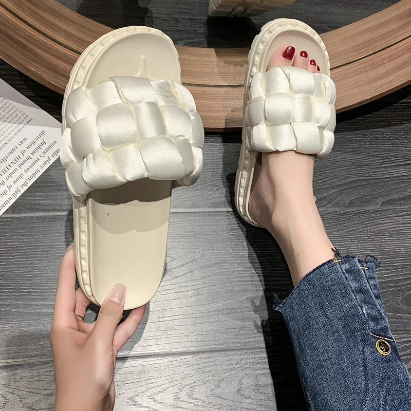 

BKQU Summer New Korean Version Fashion All-match White Thick Bottom Weave Heightened Muffin Slippers Women's Bread Sandals