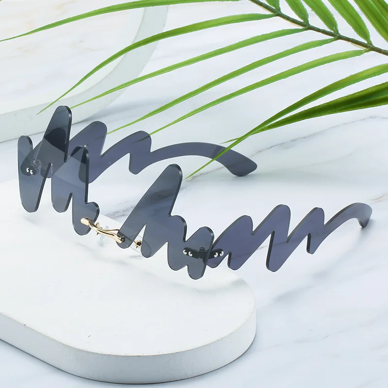 Новогодние забавные очки M волнистые модные безрамочные нестандартные