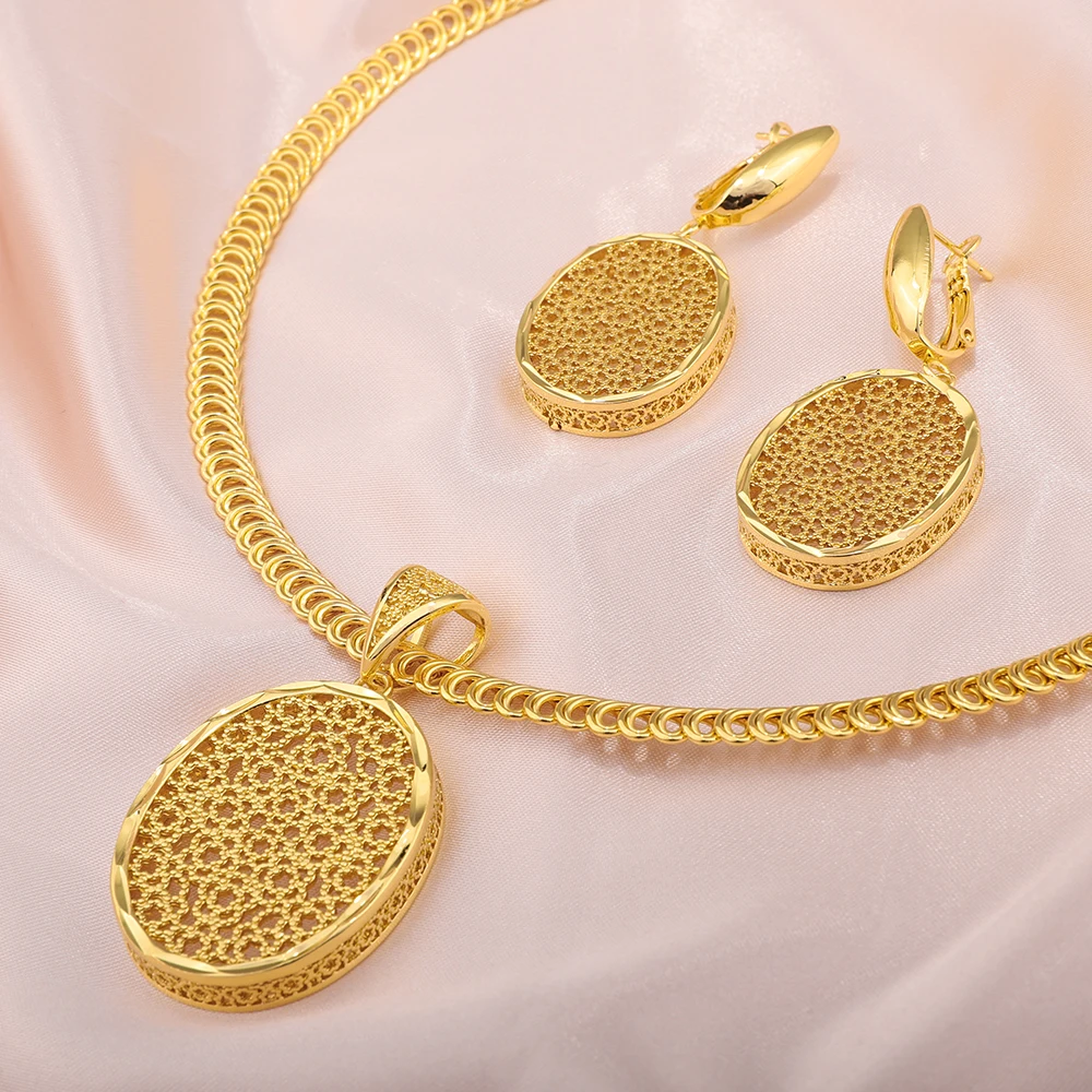 Ожерелье и серьги с овальным полым узором 24 к