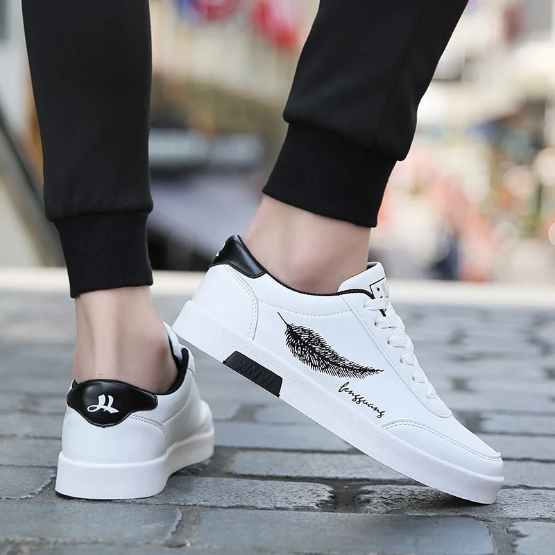 Men Sneakers Summer Shoes Men's White Shoes Sports Board Shoes Men's Fashion Shoes Zapatillas Hombre Chaussure Homme 39-44