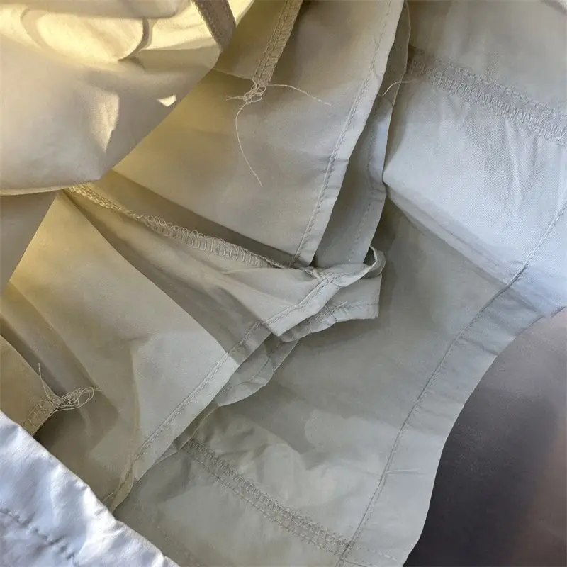 Летняя облегающая юбка А-образной формы с несколькими карманами и эластичной