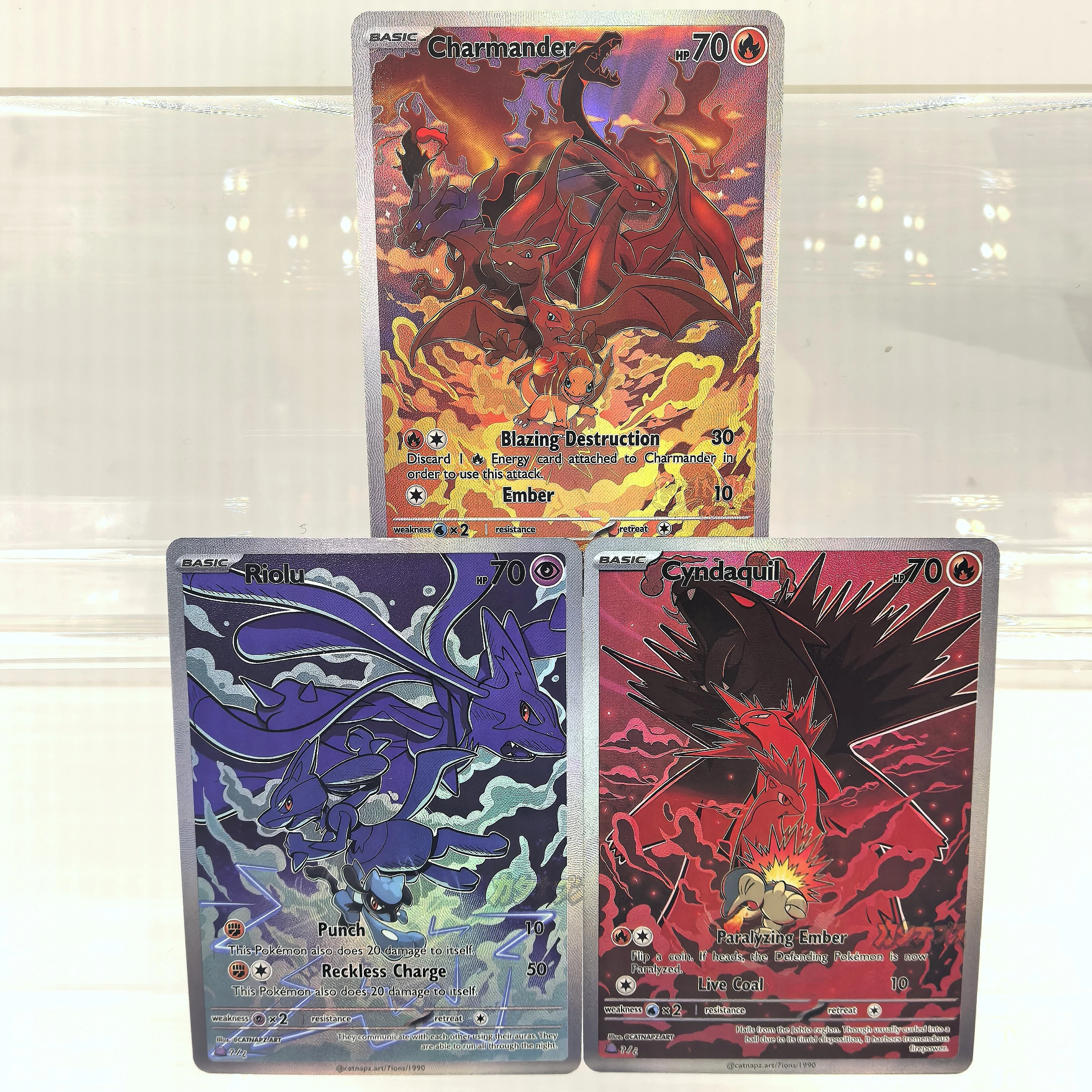 Фото Коллекционные карты Pokemon TCG 2024: 3 шт. (Чармандер, Риолу, Синдакуил) — текстурированные DIY-карты с эволюцией, английские, NM/M, аниме, классические, игрушки №1