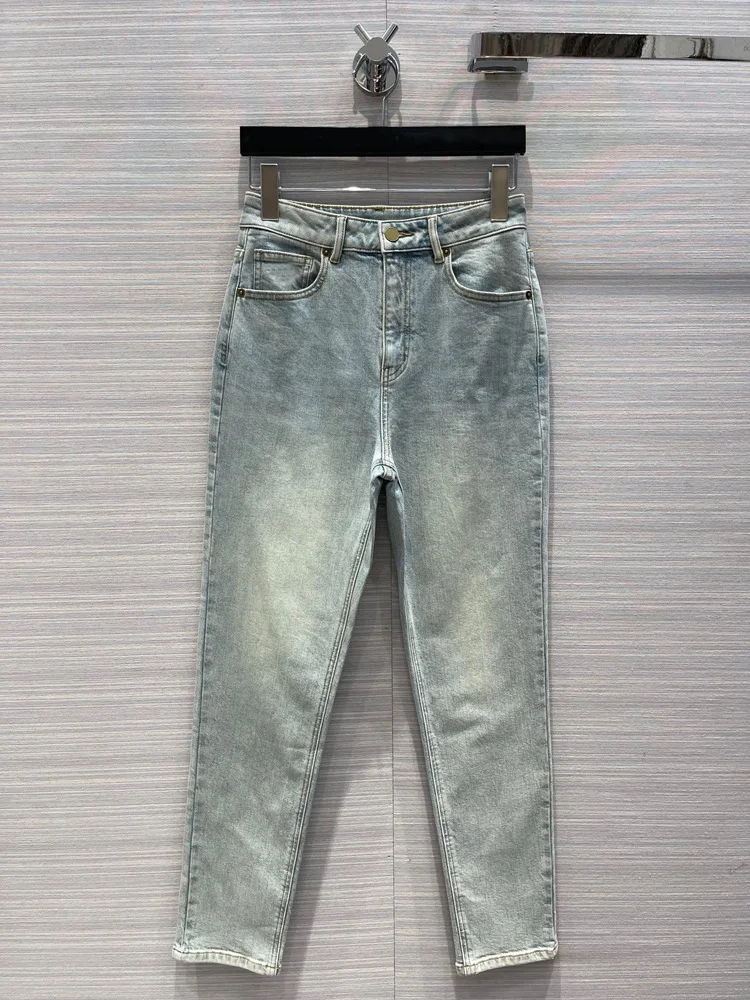 

Женские джинсовые брюки-карандаш в стиле ретро