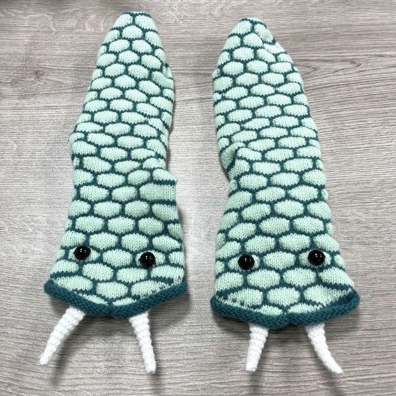 Women Funny Animal Snake Eating Foot Novelty Knitted Crew Socks Floor Stockings 37JB