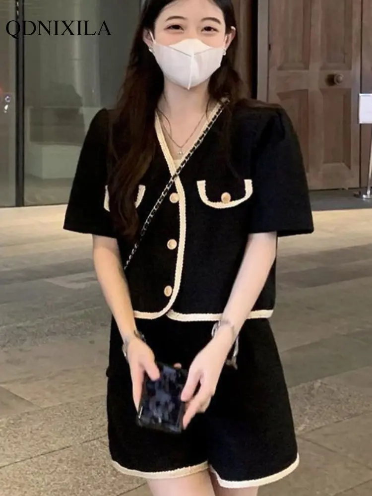 

2023 Women's Summer Shorts Set Korean Chic and Elegant New In Matching Sets Black V-Neck Top Wide-leg Shorts Fashion 2 Piece Set
