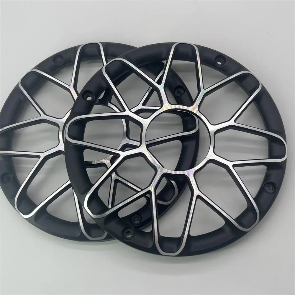 

Автомобильный модифицированный звуковой сигнал, 6,5-дюймовая сетка из алюминиевого сплава, утолщенный универсальный басовый рожок, эстетичная защитная сетка.