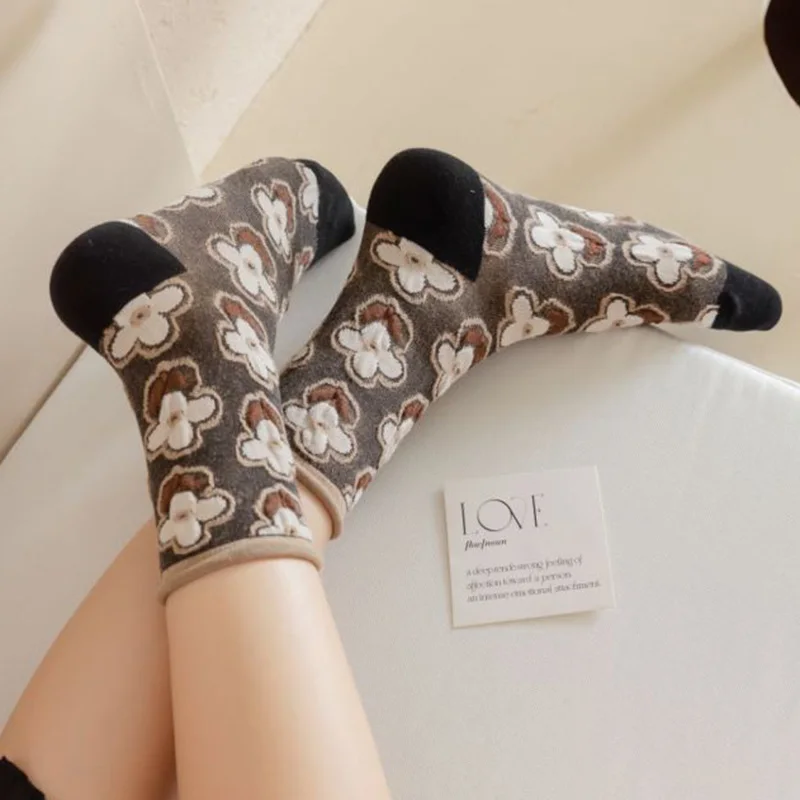 5 Pair Vintage Print Black Socks Female Kawaii Long Winter Socks For Women Designer Cycling Socks Christmas Gifts Socken Damen