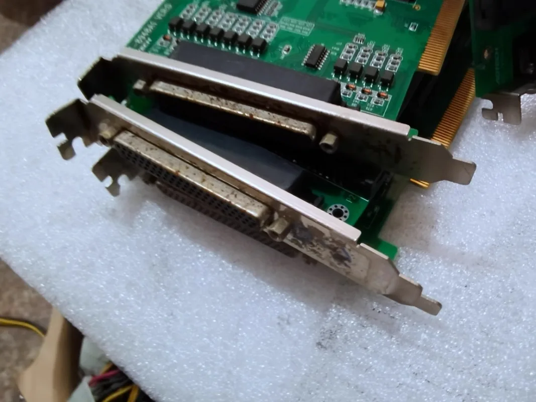 Соответствует стандарту: D карта управления компьютером В индустриальном стиле