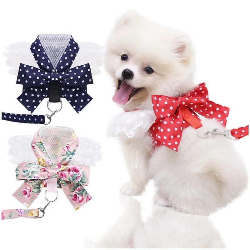 

Spring, summer and autumn pet dog cat chest and back traction rope with small and medium-sized dog walking cat clothes
