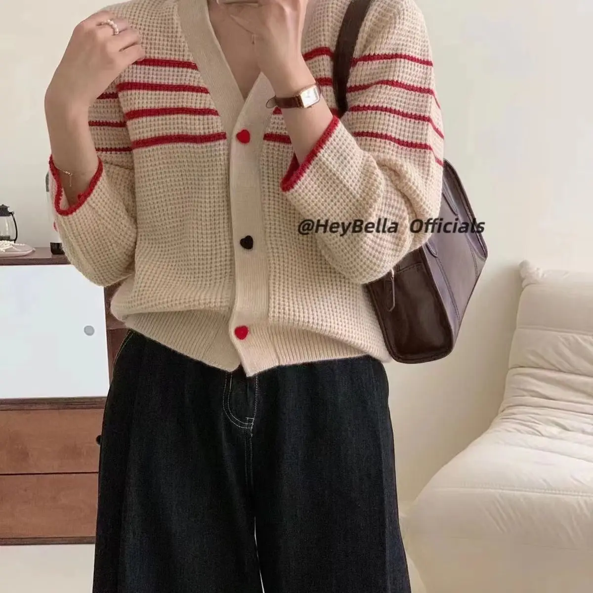 Женский трикотажный кардиган с пуговицами-сердечками свободный Универсальный в