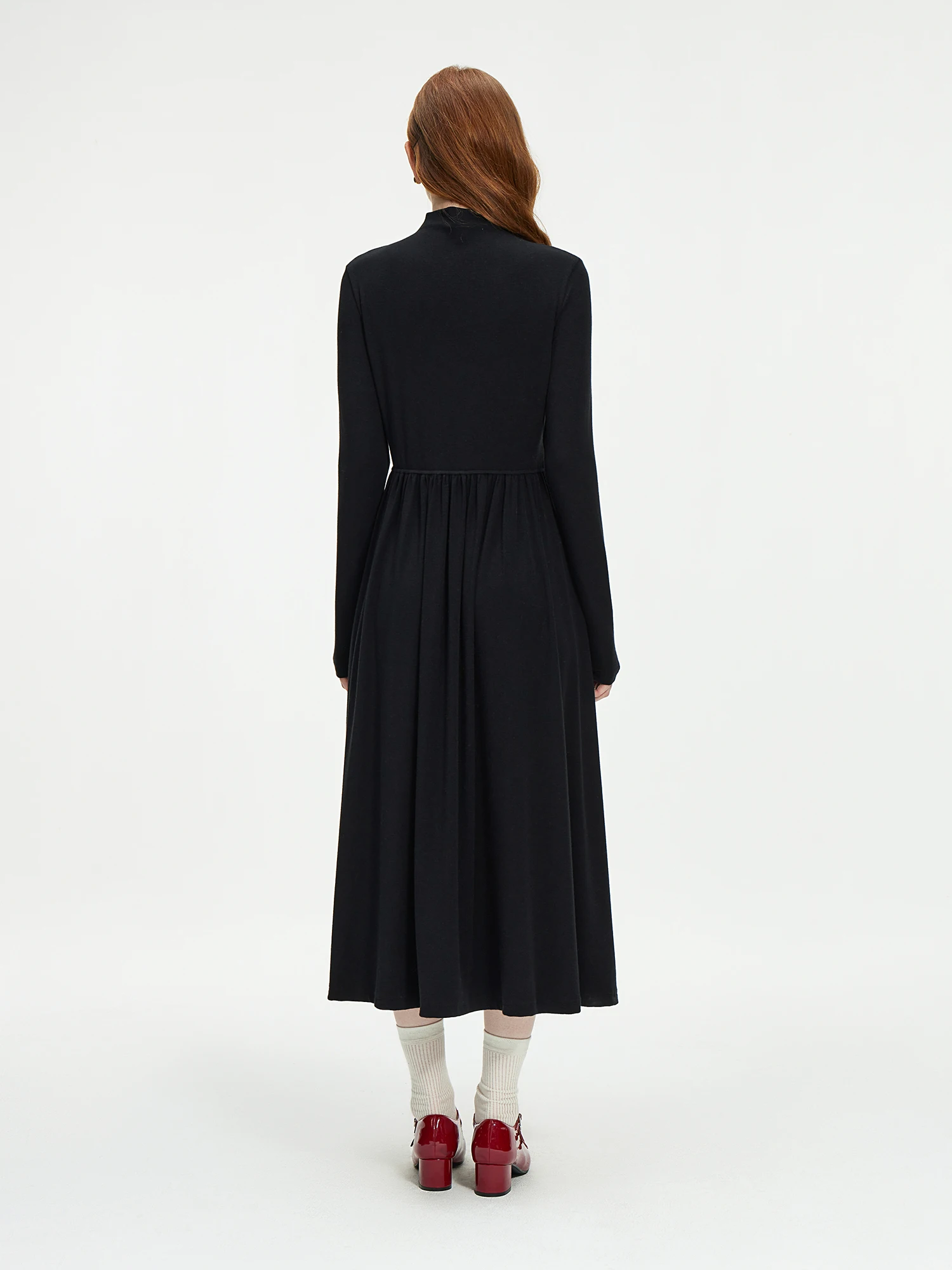 Женское черное вязаное платье FSLE с ложным воротником Зимние Теплые