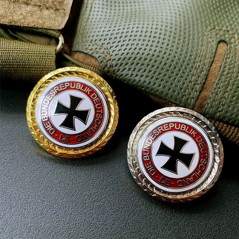 Медаль с прусским мальтийским крестом советский медальон круглая брошь