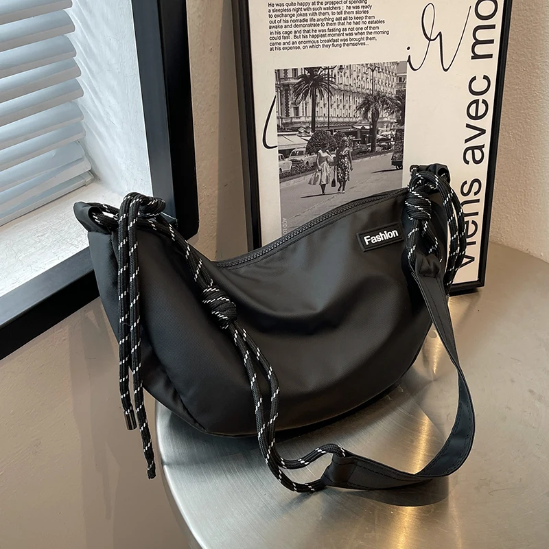 

High-quality Luxury Brand Casual Versatile Nylon Cloth Small Bag 2023 Popular Cross-body Fashion Single-shoulder Dumpling Bag