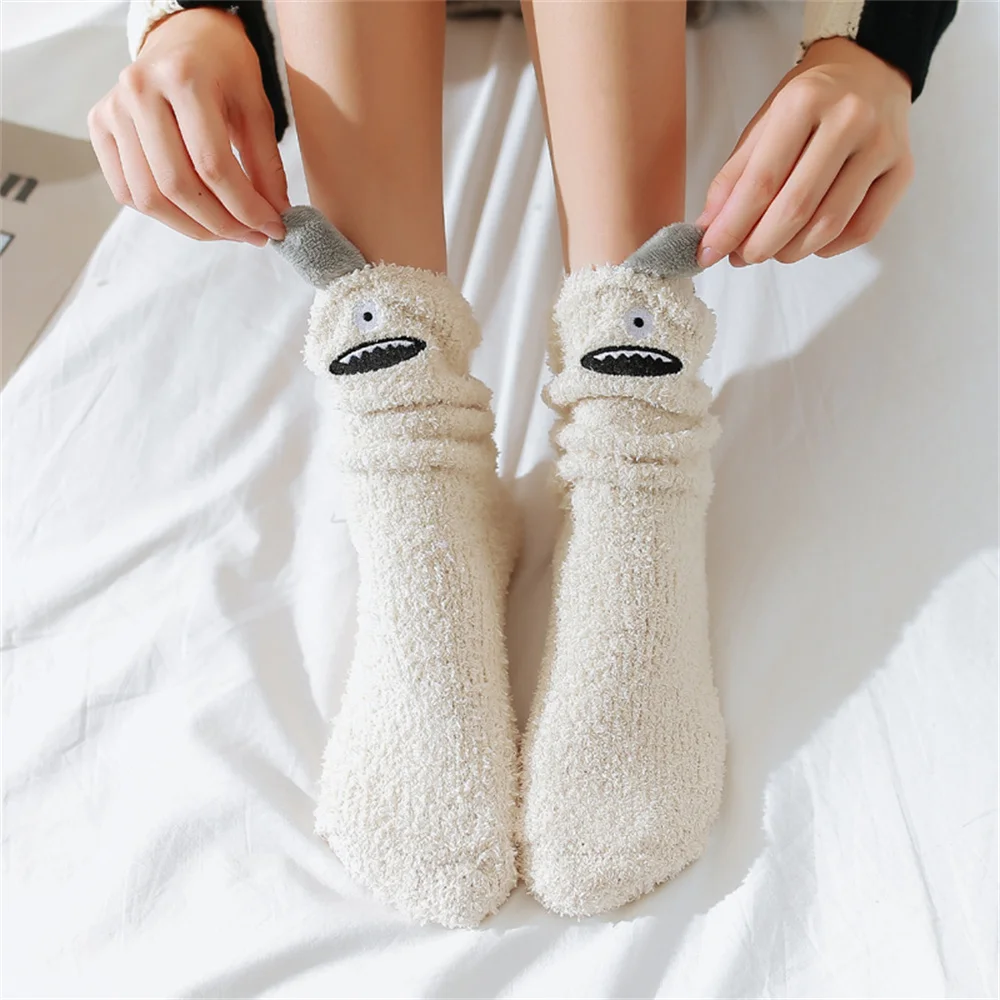 Теплые носочки. Носки теплые женские. Пушистые носки. Мягкие носочки женские.