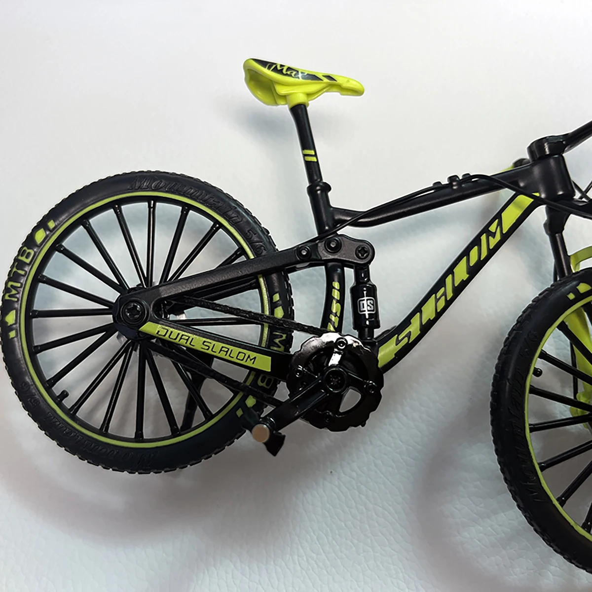 Мини-металлическая модель велосипеда в масштабе 1:10 для взрослых и детей