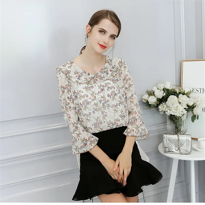 

Woman Three Quarter Sleeve Shirt Peter Pan Collar Flower Pattern Flare Sleeve Chiffon Office Lady Shirts Women Blusas Mujer