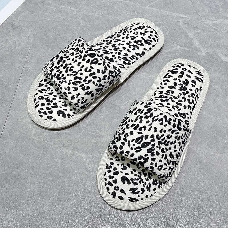 

Сланцы женские на платформе, мягкие однотонные дышащие шлепанцы, открытый носок, Повседневная летняя пляжная обувь, модель 35-41, 2022