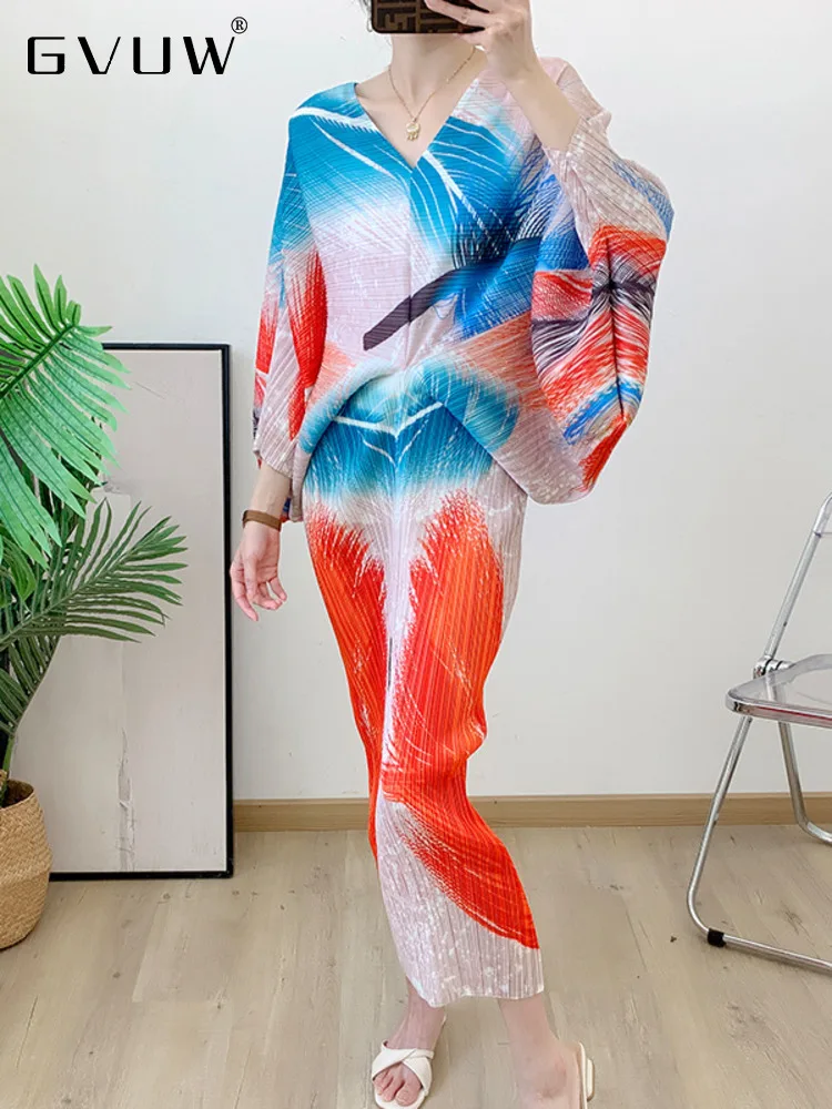 

GVUW Pleated Dress For Women V-neck Batwing Sleeve Loose Print Patchwork Color Block 2023 Autumn Female Fashion Clothing 17J0938