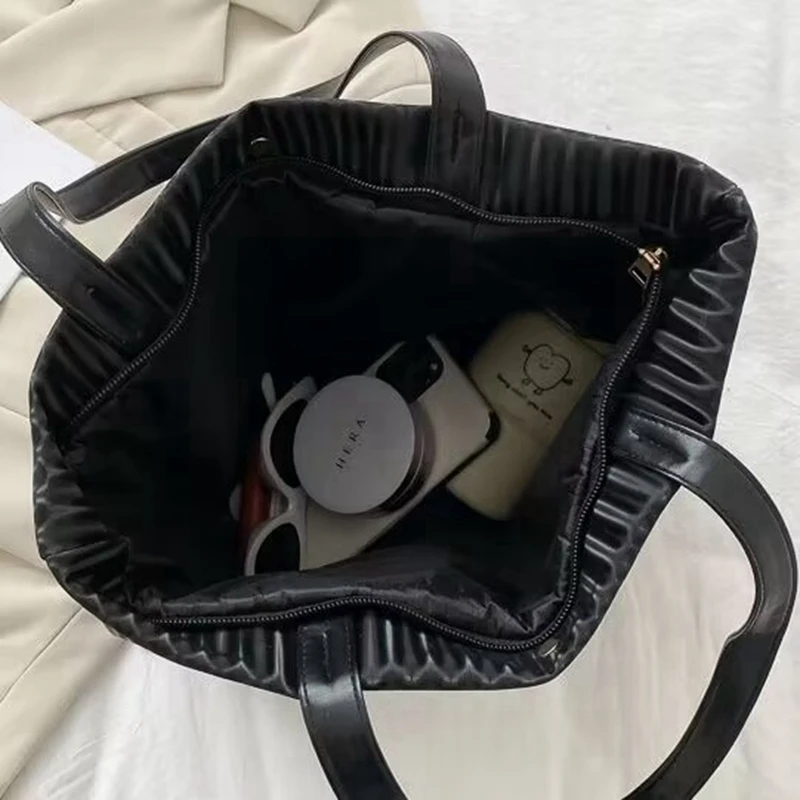 Popular Simple large capacity Tote Shopper Bag trendy shoulder bag for women Solid Color Casual HandBag With Zipper