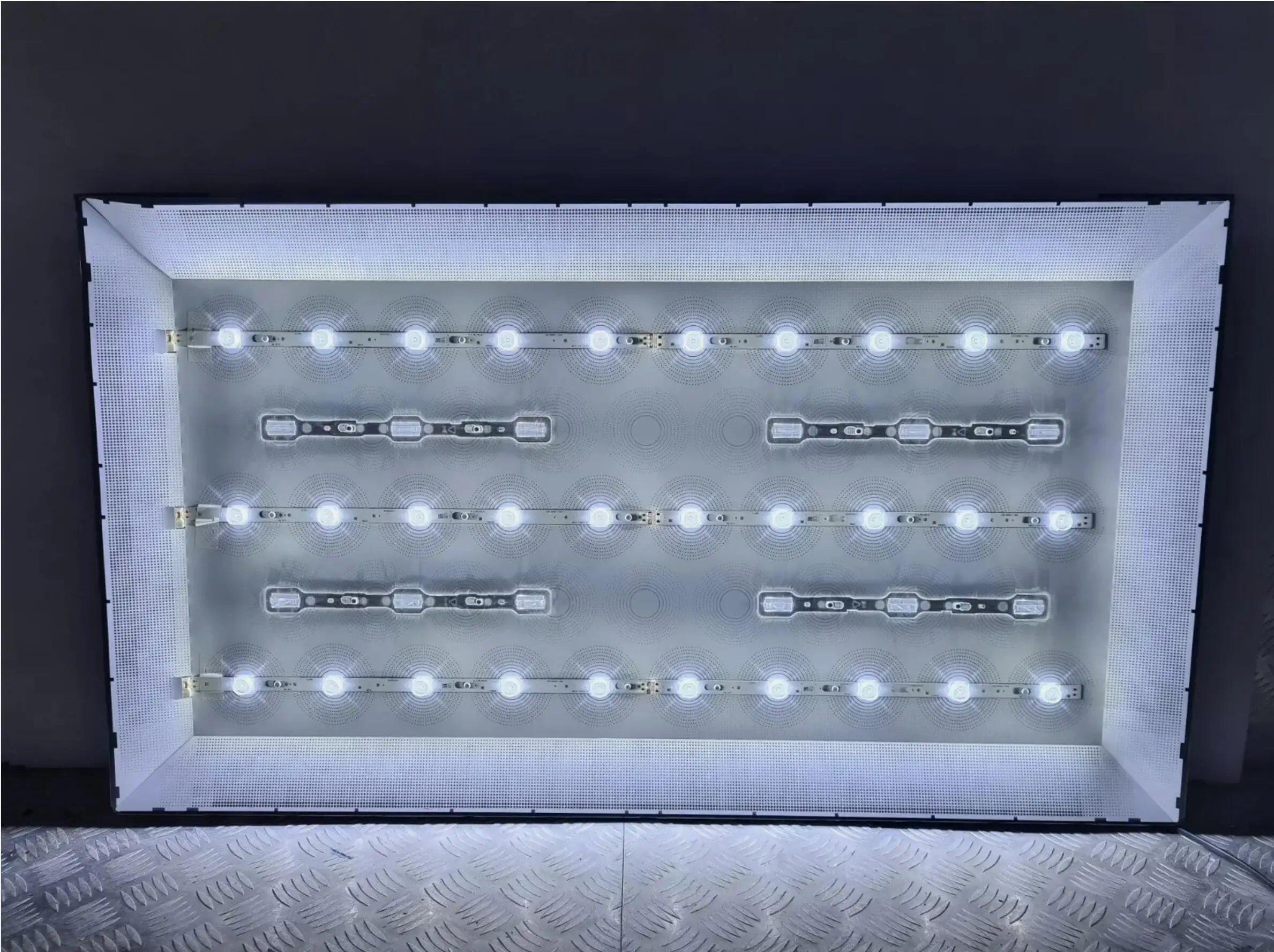 Фонарь подсветки для UN43TU7000G UN43TU7020G UN43AU7700G UN43CU7700G UN43TU7020 UN43AU7700 UN43TU8000G UE43TU7105K UN43TU6900