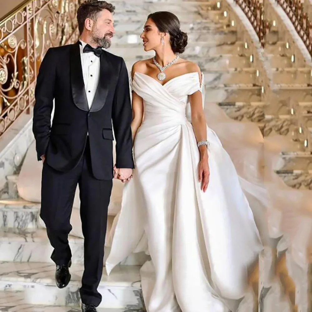 

2022 Princess Wedding Dress With Long Train Satin Mermaid Bride Dress Off The Shoulder Party Gowns Long Train