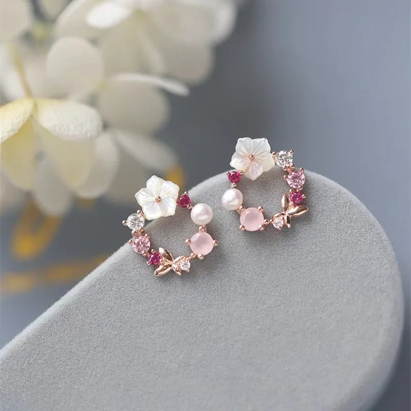 Серьги-гвоздики с камелией в стиле Мори женские серьги-гвоздики из стерлингового