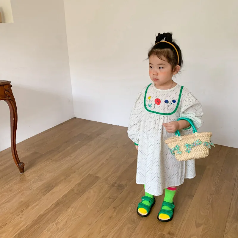 

2022 New Spring Dress for Girls Flower Embroidery Long Sleeves Simple Korean Style Princess Dresse Children Casual Clothes 2-6 Y