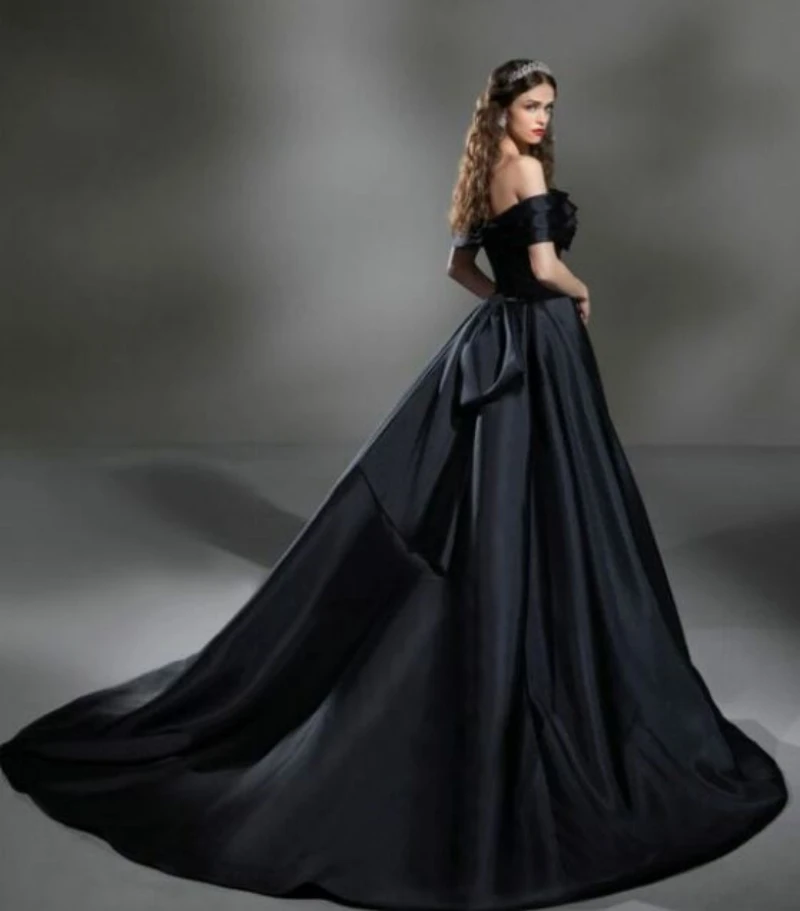 

Off-Shoulder V-neck Mikado Luxury Princess Ball Gown Long Train Wedding Dress