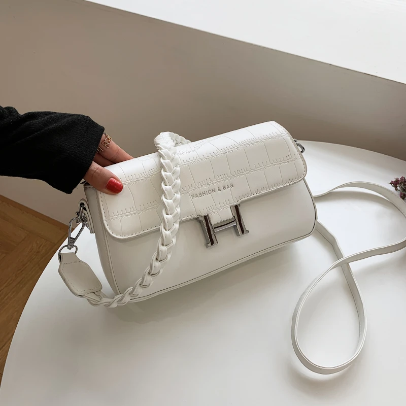 2023 New Famous Designer Woven Shoulder Strap Messenger Bags High Quality Women Purse And Handbags Fashion Small Square Bags