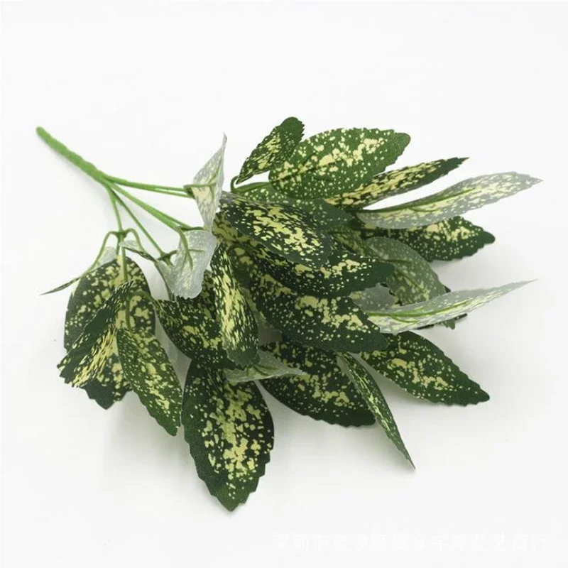 Искусственные цветы в горшке 1 шт