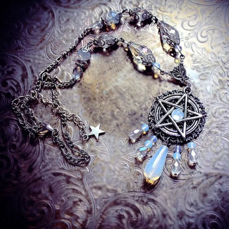 

European and American New Gothic Mysterious Pattern Pentagram Head Chain Wizard Pagan Magic Opal Witchcraft Necklace